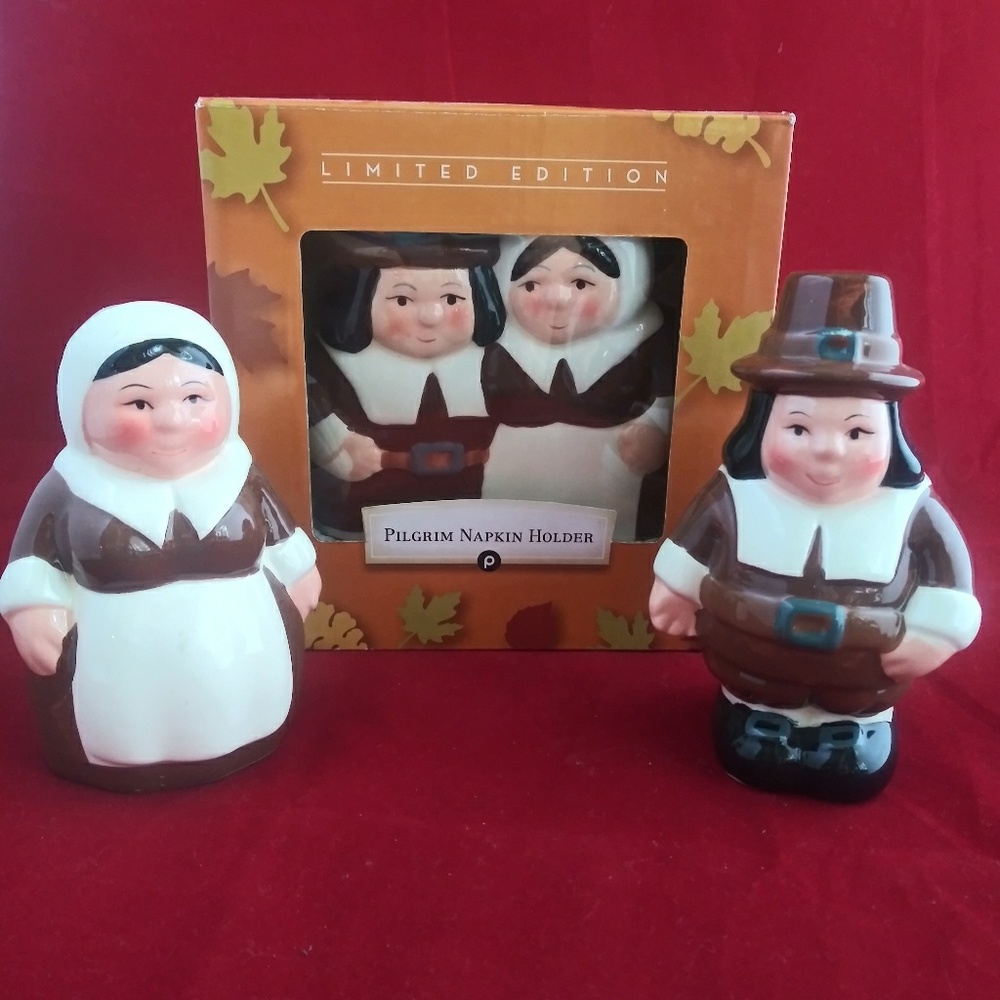 Publix Pilgrim Napkin Holder & Salt & Pepper Set